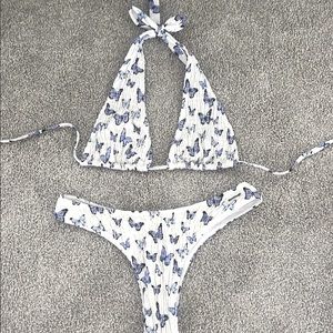 adorable butterfly bikini in amazing condition. fits xs and small